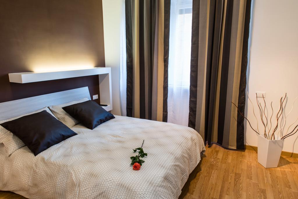 Mirabilia Urbis Roma Bed & Breakfast Екстериор снимка